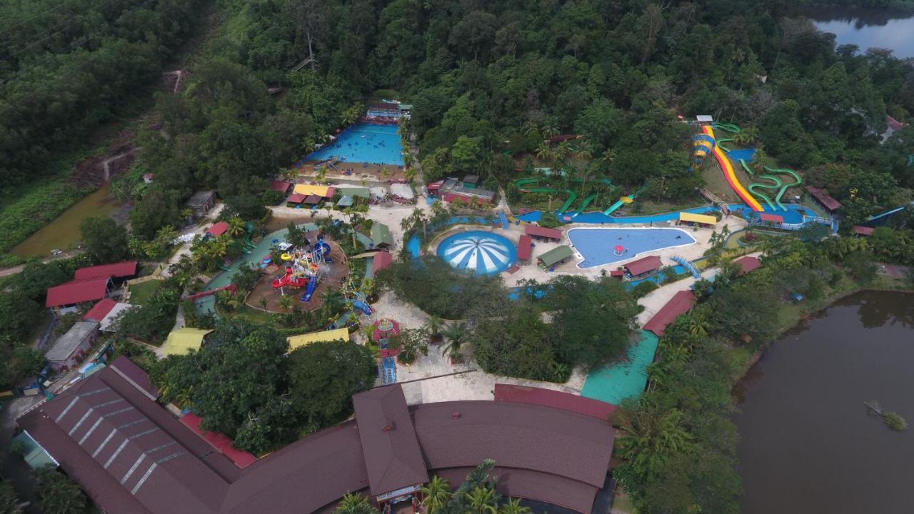 Bukit Merah Laketown Resort Taiping Exterior foto